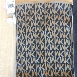 Michael Kors scarf